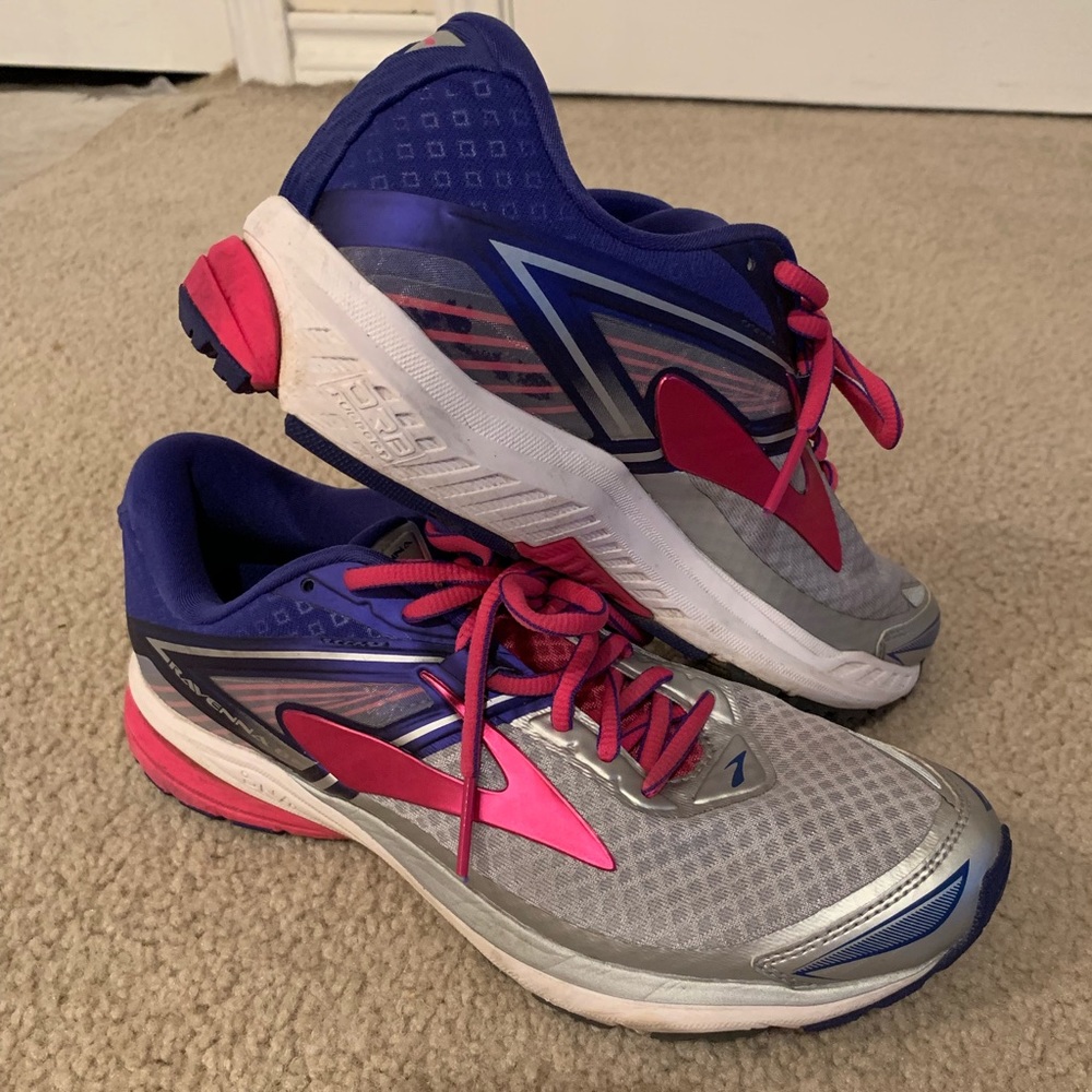 Brooks Women’s Ravenna 8